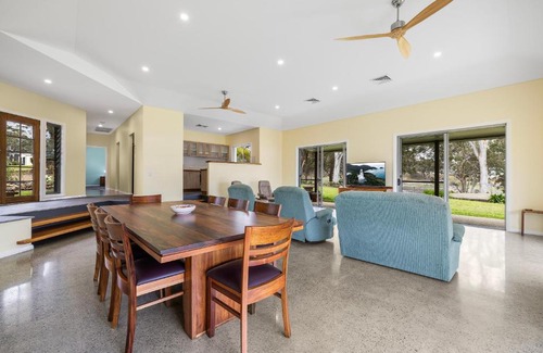 South West Rocks House | Tranquil Acres Arakoon
