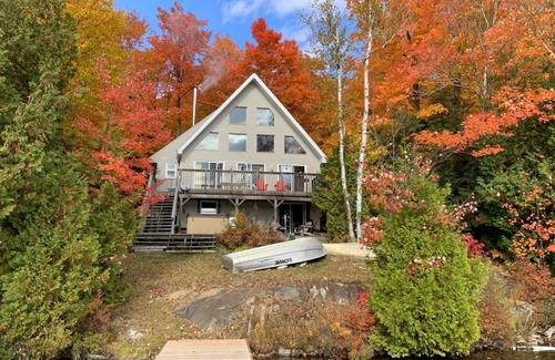 Perry Cottage | Tranquil Bay Lake Waterfront