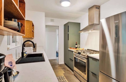 Joshua Tree House | Tranquil Desert Escape: 10 Min walk to JT Village!