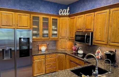 Omaha House | Tranquil Estate on 10 Acres Moments away from Omaha - Your Perfect Getaway
