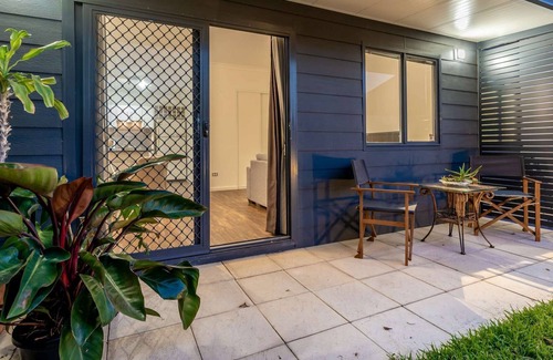 Morley House | Tranquil Haven 2BR/1B Guest House w/Spa
