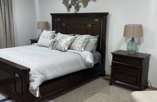 Brooklyn Park House | Tranquil Haven: Spacious- 2 bd 3ba home. 15 minutes from Downtown Minneapolis!n