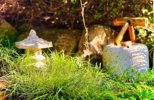 Daisy Hill House | Tranquil Japanese-Gardens Retreat