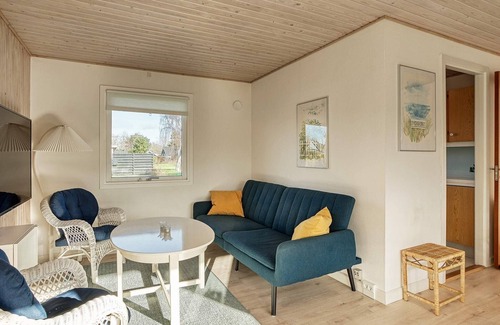 Dannemare House | Tranquil Oasis in Hummingen-By Traum
