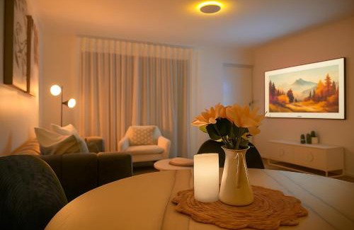 Glenelg North Apartment | Tranquil Parkside Apartment in Glenelg North