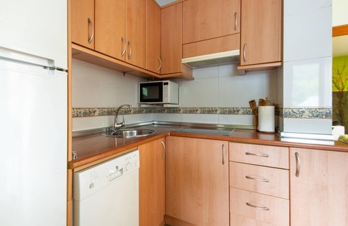 Benllera Cottage | Tranquil Stay Near Luna River