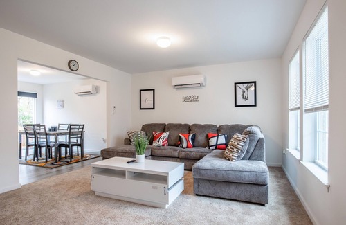Shirley House | Tranquil Stay