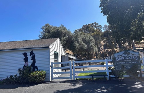 Salinas Apartment | Tranquil studio with WiFi in sunny outskirts Salinas