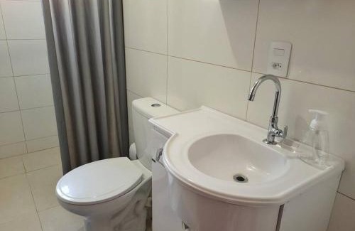 Alto Ribeirao Leste Apartment | Tranquilidade e 1GB de internet a 5min da praia!