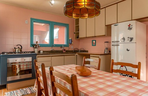 Braganca Paulista Other | Tranquility and nature, 300MB fiber optics, cable TV, sauna, swimming pool, linen!