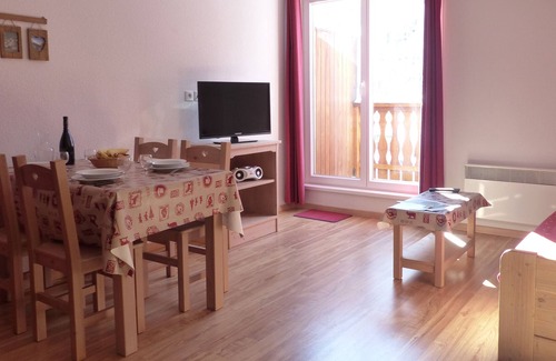 Villar-d'Arene Apartment | Tranquility and authenticity at the foot of the Ecrins