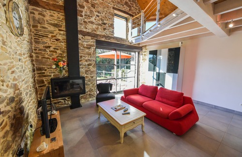 La Selve House | Tranquility, greenery, the happiness of the countryside