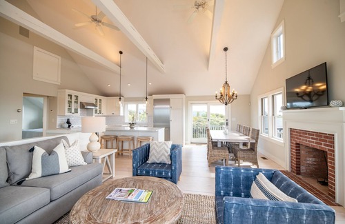 Tom Nevers House | Tranquility in Tom Nevers! 4 bedroom, 3.5 bath, heated pool, spa, ocean views