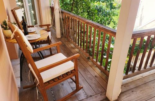 Tegna Apartment | Traum Ferienwohnung am Strand im Tessin - nur 3km von Ascona oder Locarno entfernt
