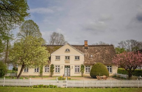 Nehmten Apartment | Traumhafte Ferienwohnung Direkt am Plöner See