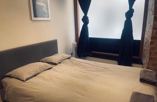 Gamla Stan Apartment | Travel box no window studio 2 now with AC