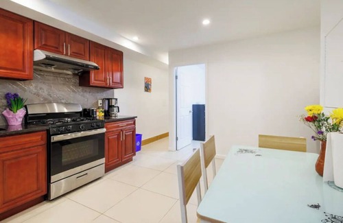 Auburndale House | Travel home