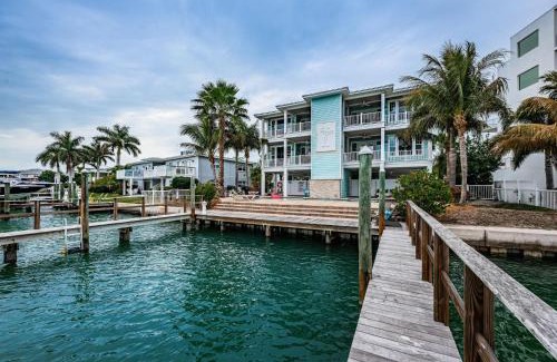 Treasure Island House | Treasure Trove Black Pearl