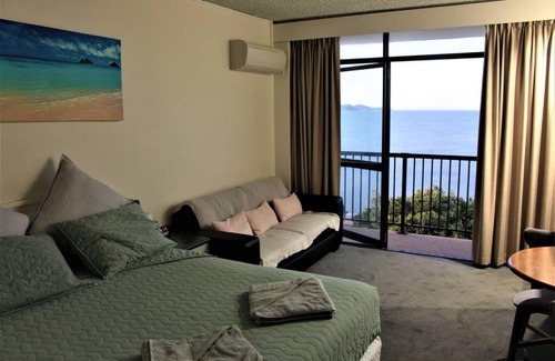 North Ward Apartment | Treat yourself, fun in the sun at The Aquarius