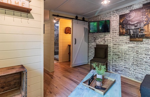 Lake Toxaway Cottage | Tree House in Westridge - RELAXING COTTAGE WITH SPLIT LIVING AREA