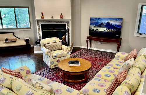 Gilberts House | Tree House Like Home, Grill, Fire Pit, Bicycles, Games, Toys, WiFi