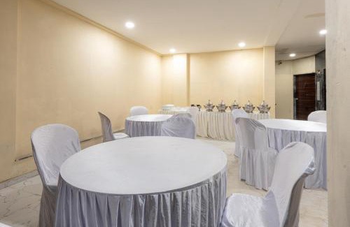 Nagpur Hotel | Treebo City Center