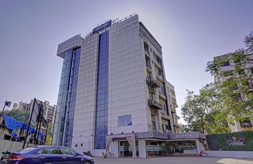 Thane West Hotel | Treebo De Grandeur Anand Nagar