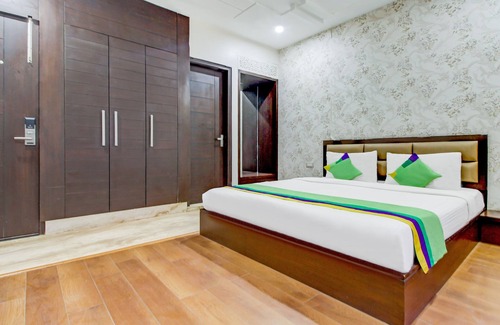 Gurugram House | Treebo M2M Residency Sector 46