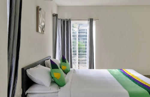 Yelagiri Hotel | Treebo Midvalley Residence