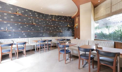 Malad West Hotel | Treebo Olive Nest