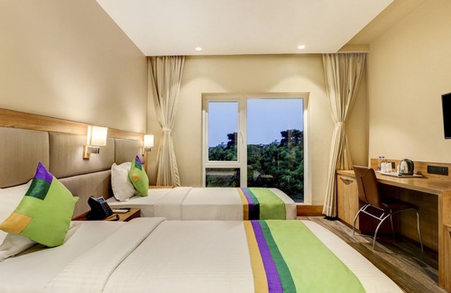 Block E Hotel | Treebo Radhe Palace