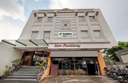 Gandhipuram Hotel | Treebo Sam Residency