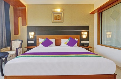 Vakkom Hotel | Treebo Tryst Vakkom Palazzo
