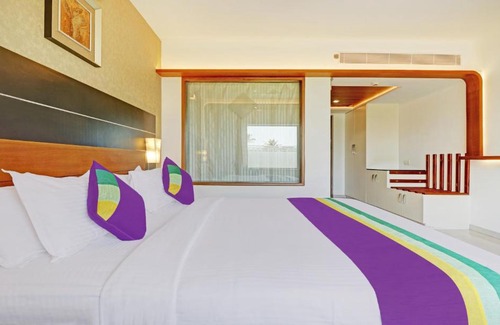 Vakkom Hotel | Treebo Tryst Vakkom Palazzo