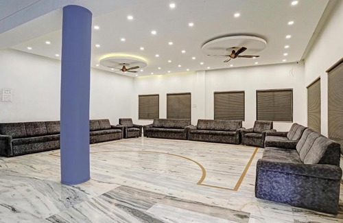 Cidco Hotel | Treebo Varsha Palace