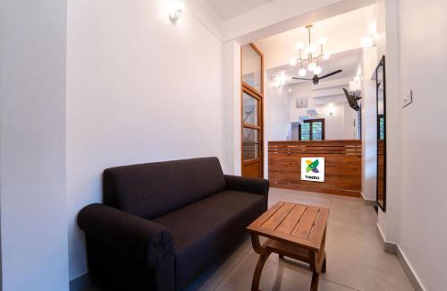 Thiruvananthapuram Hotel | Treebo West Fort Divine - Near Padmanabhaswamy Temple