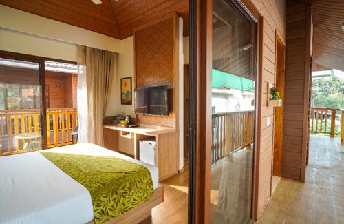 Calangute Hotel | TreeHouse MARS Beach Cottages