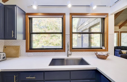 Jim Thorpe Cabin | Treeloft Retreat – 3Bed 4Bath near Jim Thorpe, Ski Resorts, Tank Hollow & More!