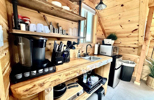 Orderville Cabin | Treetop Cabin w/scenic views at East Zion Resort