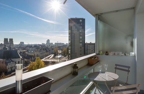 Bourg-l'Eveque Apartment | TREGOR - 2 ch - Parking + Vue sublime