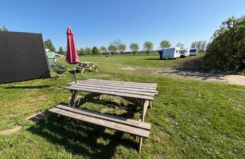 Hulst Other | trekkershut