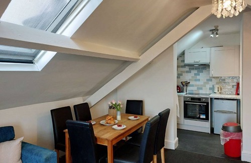Tywyn Apartment | Trem Y Mor (Edge of the Sea)