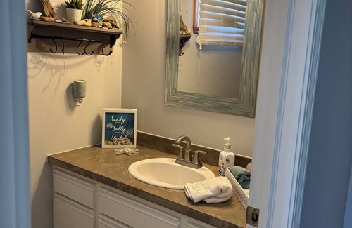 Silver Creek House | Tremendous 2-bedroom house in Sunset Bay