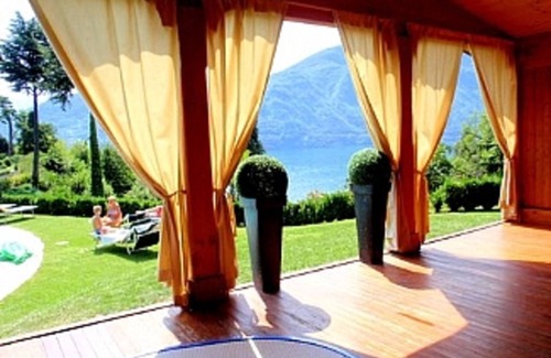 Tremezzo Apartment | Tremezzo Residence apartment no 4 with pool and spa by Italian Apartments.