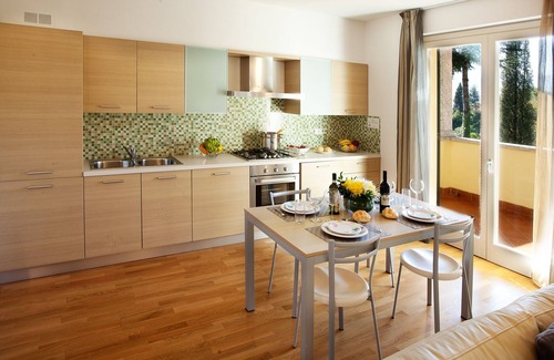 Tremezzo Apartment | Tremezzo Residence apartment no 8 with pool and spa by Italian Apartments