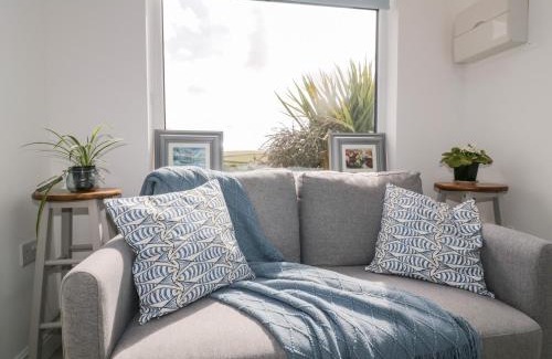 Newquay Apartment | Trenance Studio