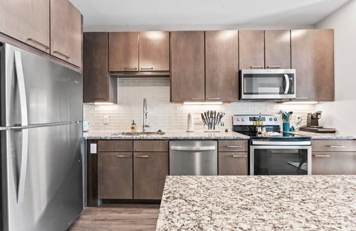 Montopolis Apartment | Trendy 1BR king suite close to DT w/fast WiFi