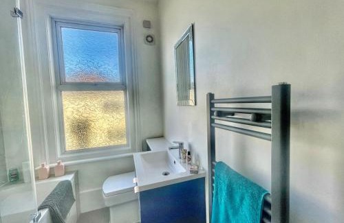 Moffat Apartment | Trendy Contractor&Leisure Stay,SelfCheckin Parking