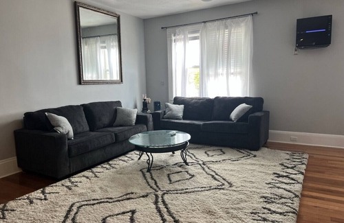 Ohio City House | Trendy Loft in Ohio City