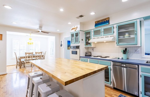 Southern Shores Cottage | Tres Aguas OBX -a boutique cottage retreat -4 BR